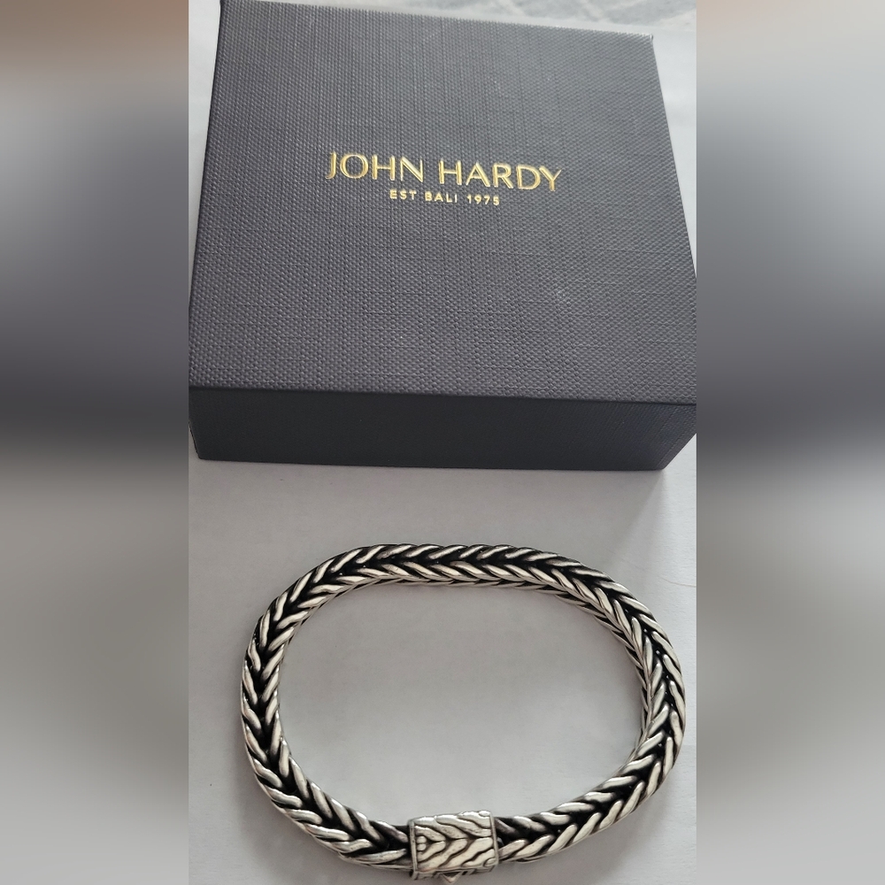 JOHN HARDY BRACELET